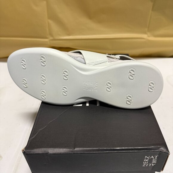 Naturalizer Lillian Women's Wedge Shoes Mist Grey Size 8.5 NEW - Picture 4 of 10